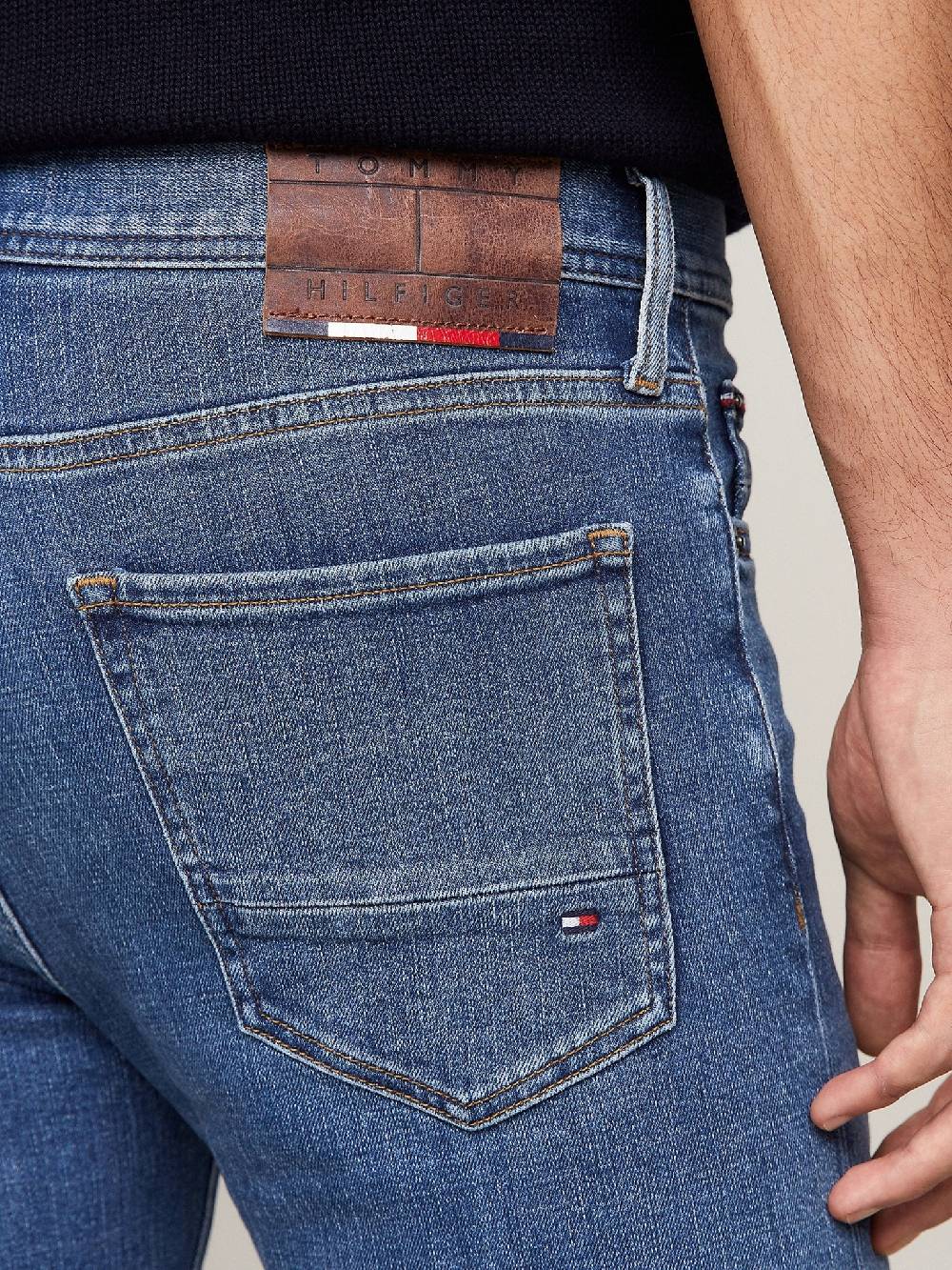 Tommy Hilfiger Jeans Sonderangebot der Fabrik