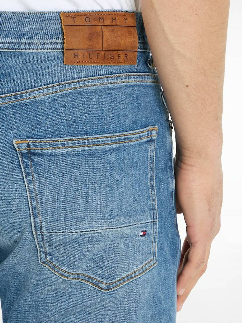 Tommy Hilfiger Jeans Vierteljährliche Förderung