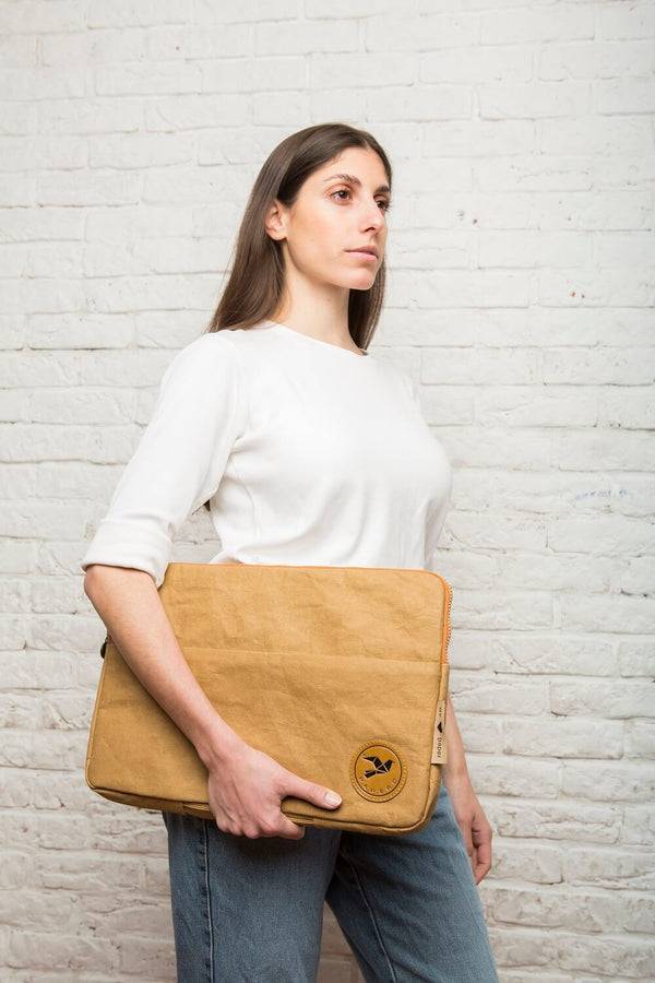 Papero PAPERO Laptoptasche 15,6-Zoll aus Kraftpapier ARMADILLO federleicht, wasserfest, vegan, nachhaltig Bestseller