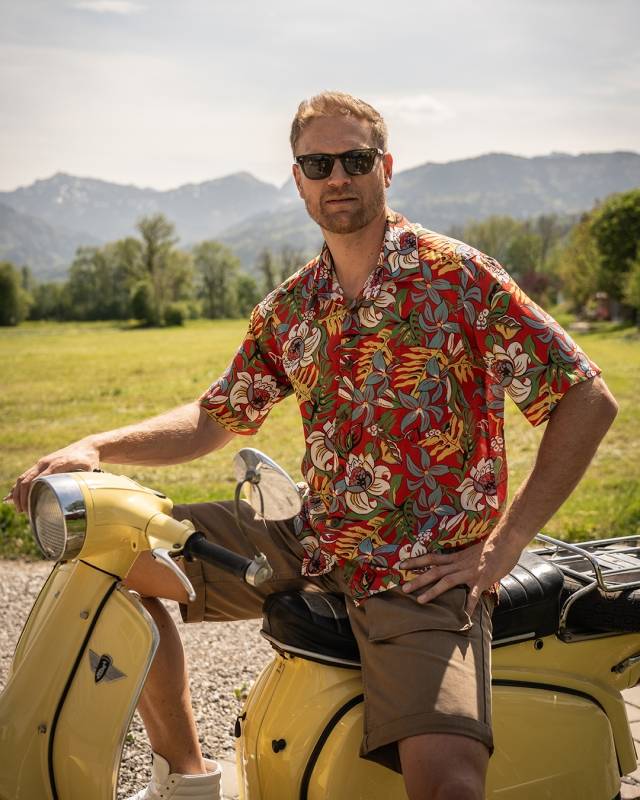 Pike Brothers 1937 Roamer Shirt short sleeve Naupaka red Im Verkauf