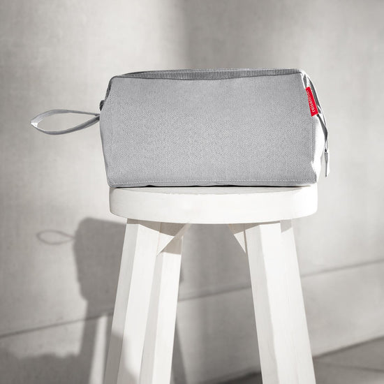 Reisenthel travelcosmetic herringbone grey (Kulturbeutel,grau) Outlet