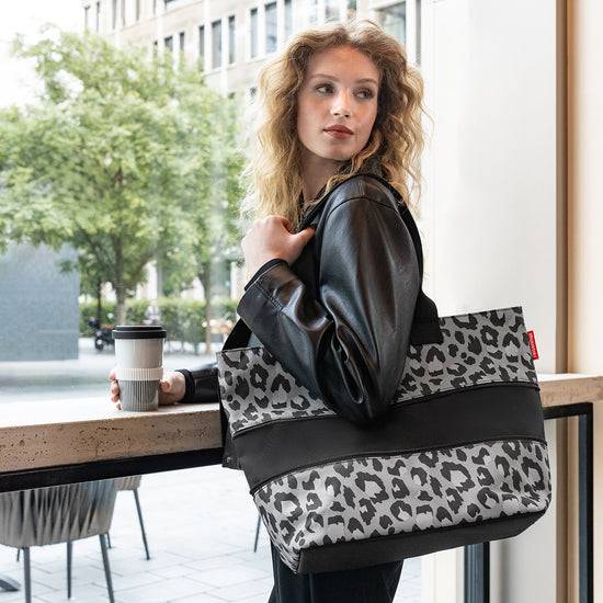 Reisenthel shopper e1 paisley black (Damentasche,schwarz) Fabrikverkauf